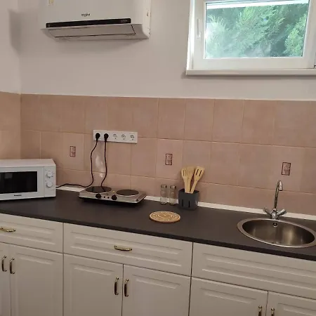 Gæstehus Rakos-patak Family House Garden & Free Parking 4*
